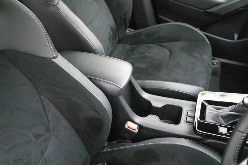 排気量アップでプラス38万円はバグ!? トヨタの良心「カローラクロス GR SPORT」がコスパ最強な理由