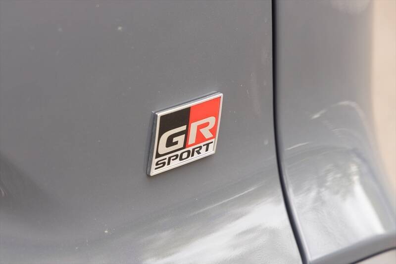 排気量アップでプラス38万円はバグ!? トヨタの良心「カローラクロス GR SPORT」がコスパ最強な理由