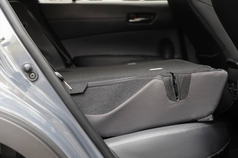 排気量アップでプラス38万円はバグ!? トヨタの良心「カローラクロス GR SPORT」がコスパ最強な理由