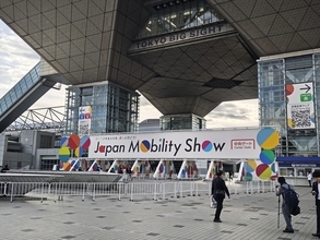 ジャパンモビリティショーでドコモ、au、ソフトバンクが揃って出展！ 通信の力を見せつける
