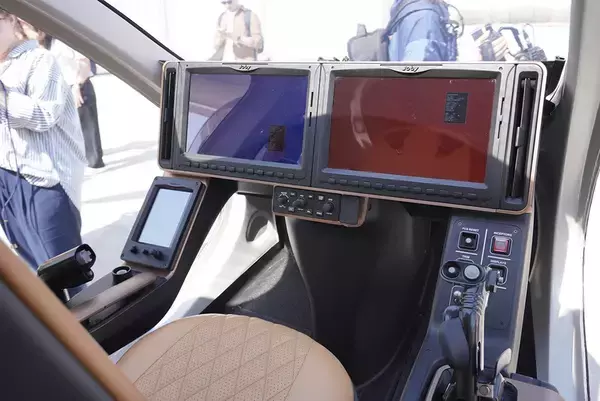 「渋滞よ、さらば！ UberとJobyの「空飛ぶタクシー」が2026年内に開業へ ドバイでフライトデモを見た」の画像