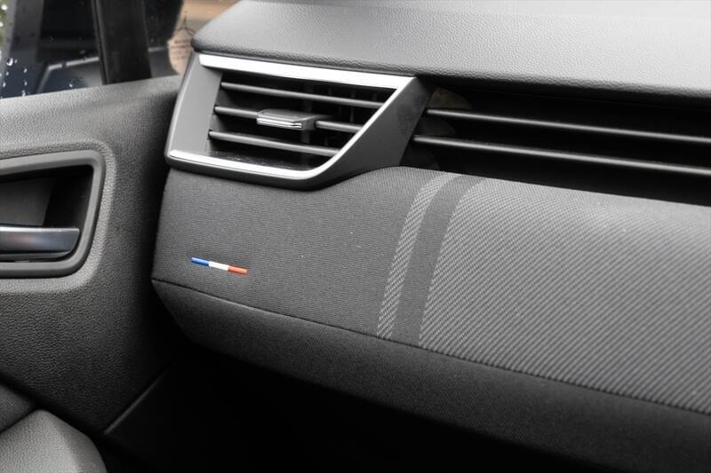 輸入車No.1の燃費とアルピーヌの走り！ ルノー「ルーテシア」が叶える欲張りな選択