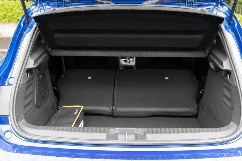 輸入車No.1の燃費とアルピーヌの走り！ ルノー「ルーテシア」が叶える欲張りな選択