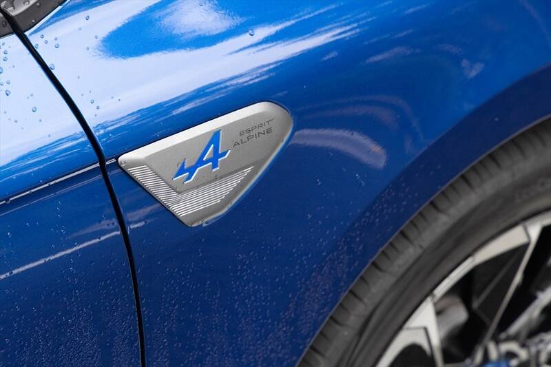 輸入車No.1の燃費とアルピーヌの走り！ ルノー「ルーテシア」が叶える欲張りな選択