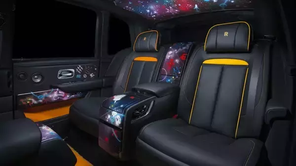 「ロールス・ロイス、ついに車をキャンバスにしてしまう 宇宙と現代アート満載のカリナン爆誕」の画像