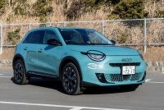 後席も荷室も我慢しない！ FIAT500の魂を受け継ぐ5ドアSUV「600（セイチェント）」がめちゃ優秀