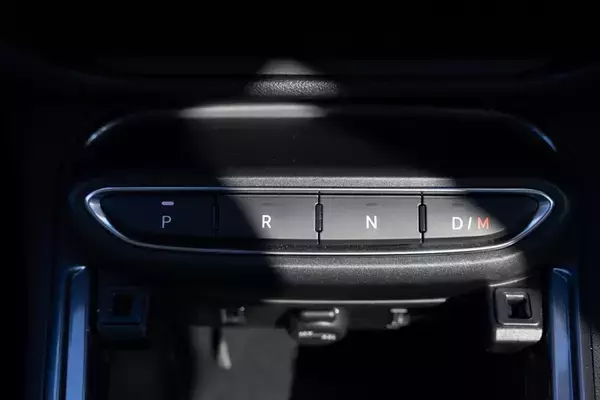 「後席も荷室も我慢しない！ FIAT500の魂を受け継ぐ5ドアSUV「600（セイチェント）」がめちゃ優秀」の画像