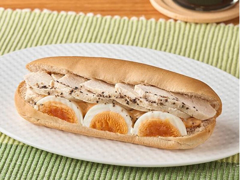 ファミマの「ファミマル」1周年！ 人気商品から「ガチ推し20商品」を20円引き