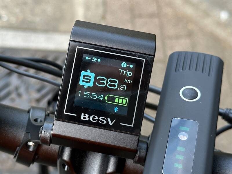 オシャレだけど走りはガチのe-bike！ BESV「PS-1」は電動アシストが切れても快適に走れる