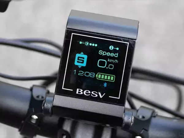 「オシャレだけど走りはガチのe-bike！ BESV「PS-1」は電動アシストが切れても快適に走れる」の画像