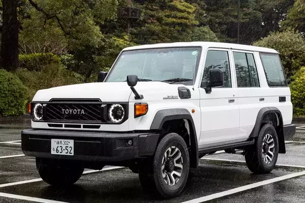 無骨でカッコイイ！ 500万円以下でSUVを買うならトヨタ「ランクル70」しかない