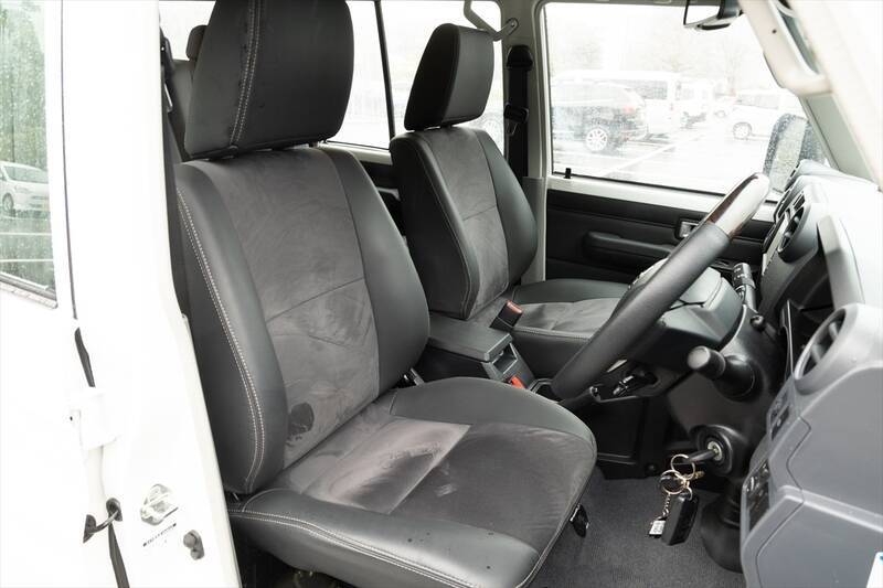 無骨でカッコイイ！ 500万円以下でSUVを買うならトヨタ「ランクル70」しかない