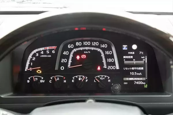 「無骨でカッコイイ！ 500万円以下でSUVを買うならトヨタ「ランクル70」しかない」の画像