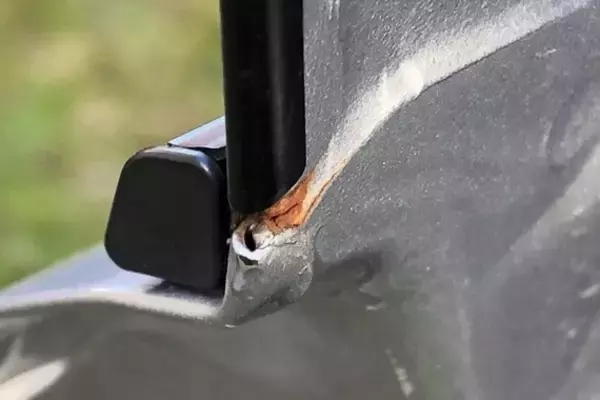 「中古車のサビとキズ、傾向と対策」の画像