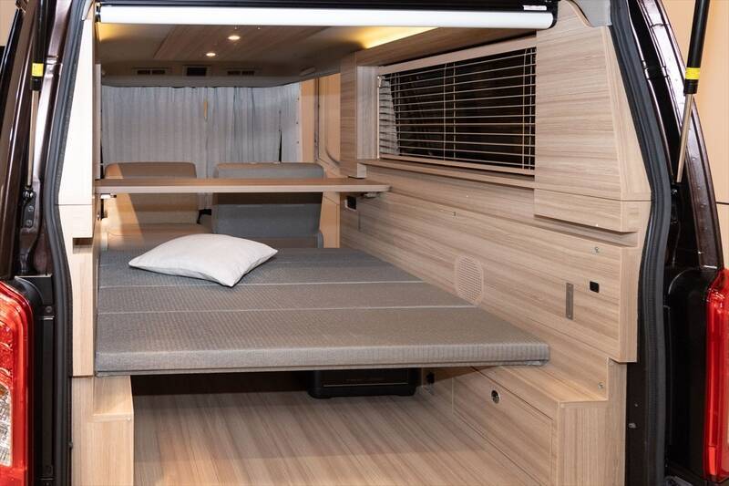 日産「キャラバン MYROOM」は部屋ごと出かけるような車中泊の最終形態！