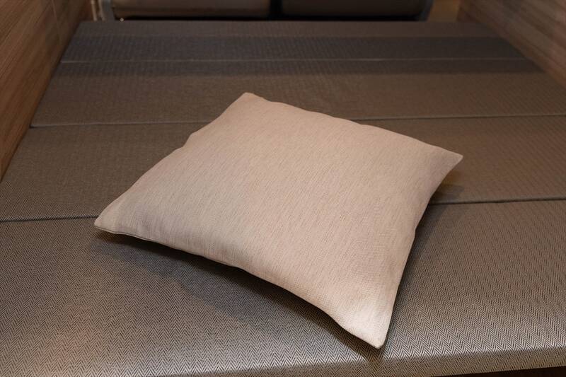 日産「キャラバン MYROOM」は部屋ごと出かけるような車中泊の最終形態！