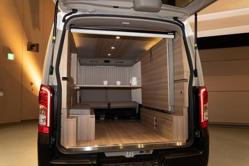 日産「キャラバン MYROOM」は部屋ごと出かけるような車中泊の最終形態！