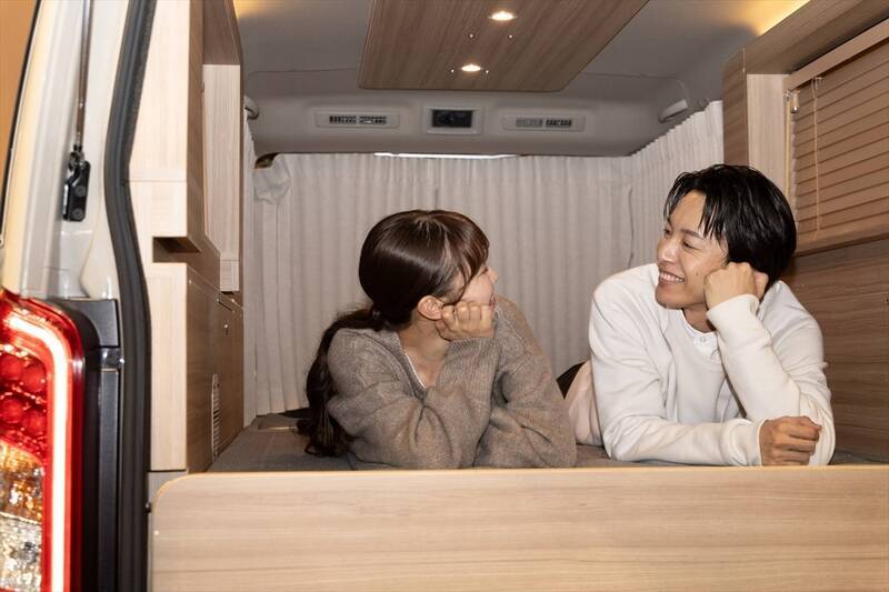 日産「キャラバン MYROOM」は部屋ごと出かけるような車中泊の最終形態！