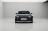 「アウディ、5気筒エンジン50周年を祝う限定車 カーボン尽くしの「RS 3 competition limited」」の画像7