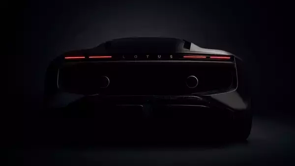 ロータス、1000PS超の新型V8ハイブリッドスーパーカー投入へ！ 新戦略「Focus 2030」発表