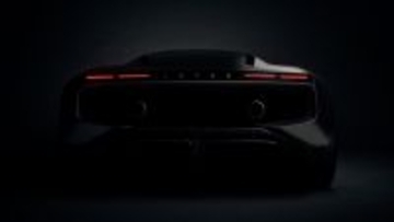 ロータス、1000PS超の新型V8ハイブリッドスーパーカー投入へ！ 新戦略「Focus 2030」発表