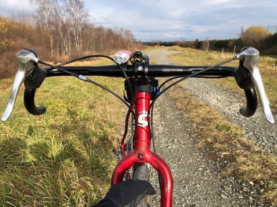 フルサス装備で世界のナベアツ化した自転車について