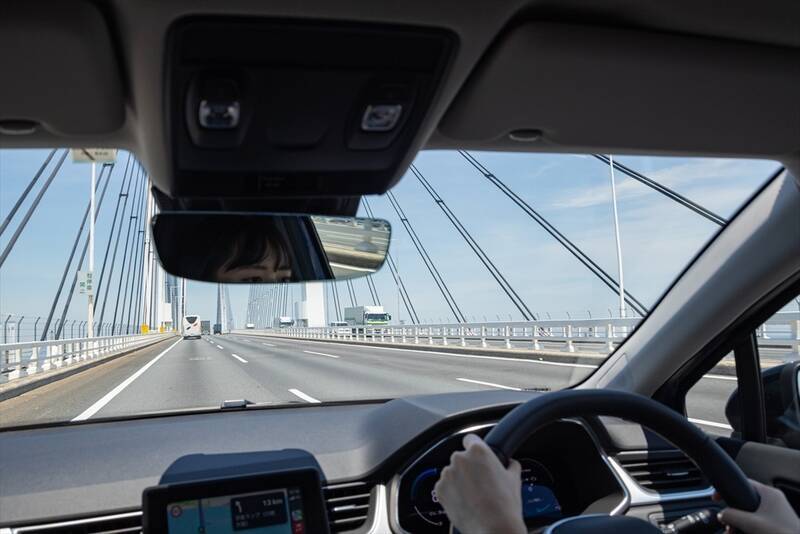 ドグミッションのコンパクトSUV、ルノー「キャプチャー E-TECH FULL HYBRID」は疲れにくいクルマ