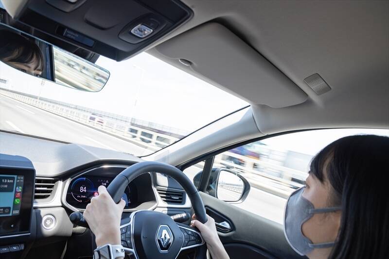 ドグミッションのコンパクトSUV、ルノー「キャプチャー E-TECH FULL HYBRID」は疲れにくいクルマ