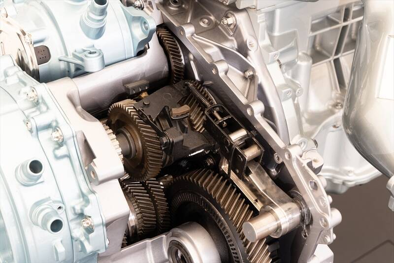 ドグミッションのコンパクトSUV、ルノー「キャプチャー E-TECH FULL HYBRID」は疲れにくいクルマ