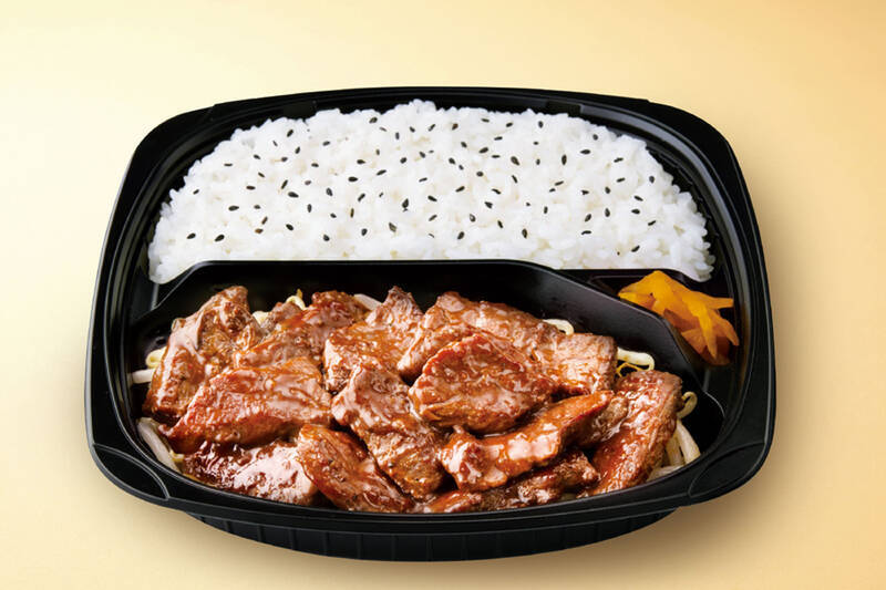 ガッツリ肉ダブルも！ 毎年人気の「牛ハラミ焼肉弁当」2つのソースで登場