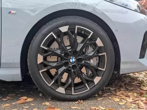 「BMWのコンパクトセダン「2シリーズ グランクーペ」が日本の道でマジでイイ5つの理由」の画像