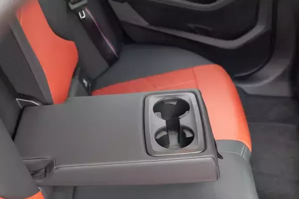 「BMWのコンパクトセダン「2シリーズ グランクーペ」が日本の道でマジでイイ5つの理由」の画像