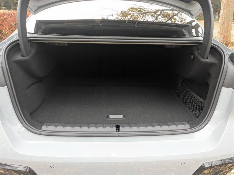 BMWのコンパクトセダン「2シリーズ グランクーペ」が日本の道でマジでイイ5つの理由