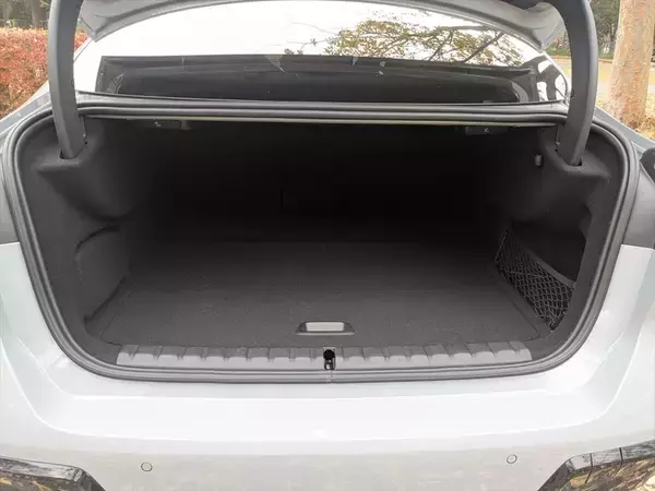 「BMWのコンパクトセダン「2シリーズ グランクーペ」が日本の道でマジでイイ5つの理由」の画像