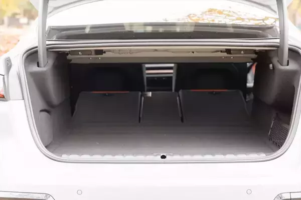 「BMWのコンパクトセダン「2シリーズ グランクーペ」が日本の道でマジでイイ5つの理由」の画像