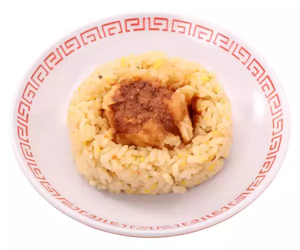 「「大阪王将」コラボ弁当がローソン100で！これだけつまってお手頃価格」の画像