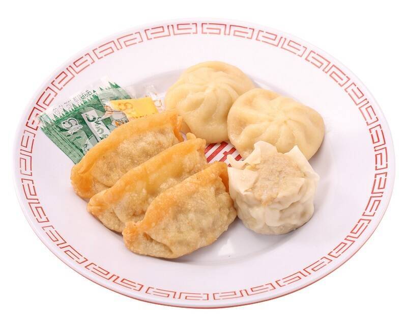 「大阪王将」コラボ弁当がローソン100で！これだけつまってお手頃価格