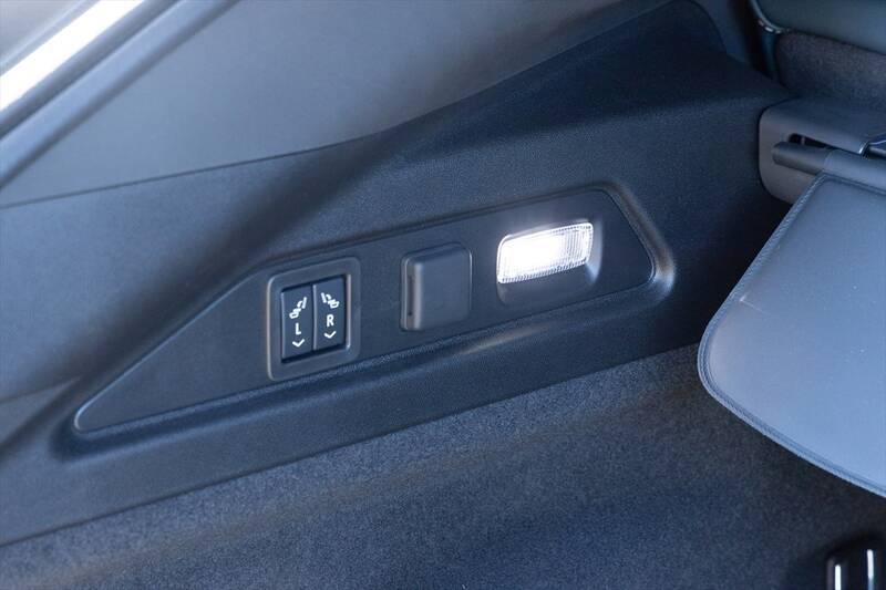 アメ車のEV「キャデラック LYRIQ」に乗ってみた！522馬力モーターがもたらす超加速＆静粛性に感動