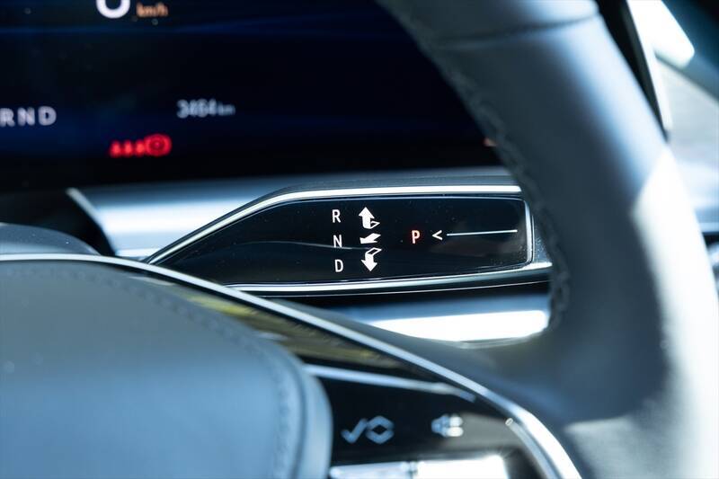 アメ車のEV「キャデラック LYRIQ」に乗ってみた！522馬力モーターがもたらす超加速＆静粛性に感動