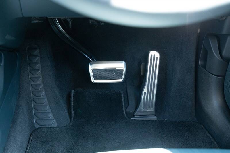 アメ車のEV「キャデラック LYRIQ」に乗ってみた！522馬力モーターがもたらす超加速＆静粛性に感動