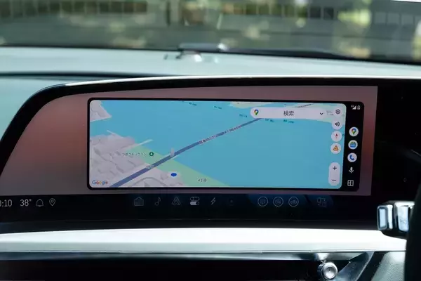 「アメ車のEV「キャデラック LYRIQ」に乗ってみた！522馬力モーターがもたらす超加速＆静粛性に感動」の画像