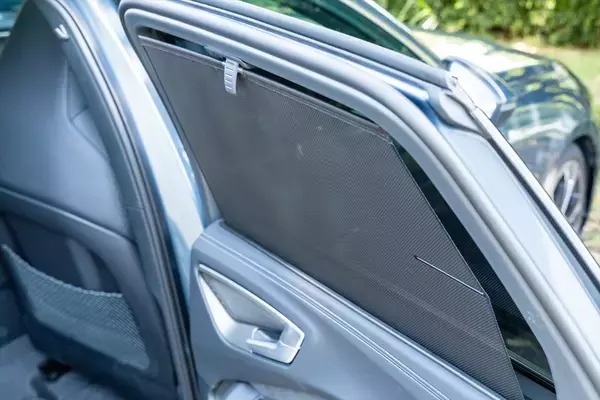 「カッコいいワゴンは健在！ アウディの新型「A5 Avant」は流麗なデザインと広々ラゲッジでアウディらしさを継承する」の画像