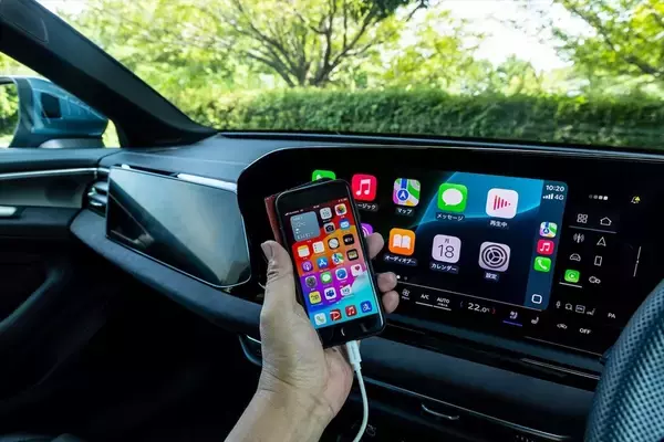 「カッコいいワゴンは健在！ アウディの新型「A5 Avant」は流麗なデザインと広々ラゲッジでアウディらしさを継承する」の画像