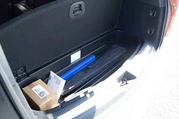 「【アメ車ってどうなの？】キャデラック「XT6」の3列シートSUVはさすがにデカかった」の画像