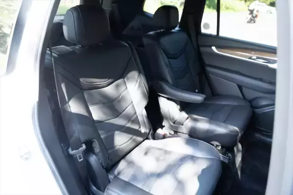 「【アメ車ってどうなの？】キャデラック「XT6」の3列シートSUVはさすがにデカかった」の画像