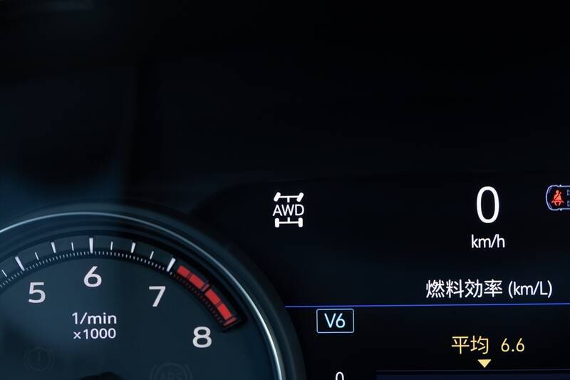 【アメ車ってどうなの？】キャデラック「XT6」の3列シートSUVはさすがにデカかった