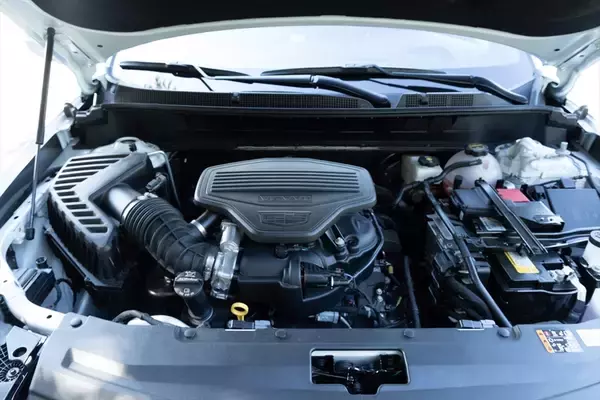 「【アメ車ってどうなの？】キャデラック「XT6」の3列シートSUVはさすがにデカかった」の画像