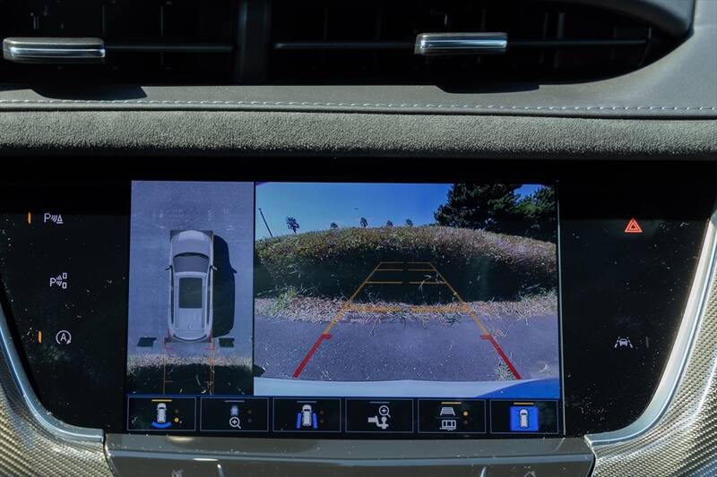 【アメ車ってどうなの？】キャデラック「XT6」の3列シートSUVはさすがにデカかった