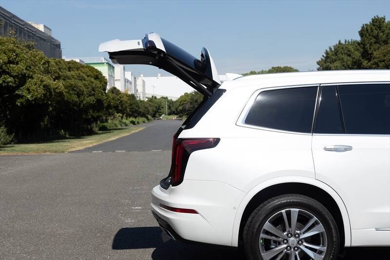 【アメ車ってどうなの？】キャデラック「XT6」の3列シートSUVはさすがにデカかった