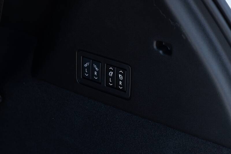 【アメ車ってどうなの？】キャデラック「XT6」の3列シートSUVはさすがにデカかった